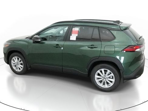 New 2026 Toyota Corolla Cross LE FWD image 4