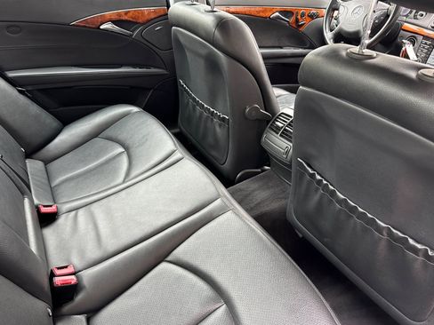 Used 2005 Mercedes-Benz E 320 Sedan image 28