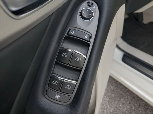 Used 2020 INFINITI Q50 Luxe image 18