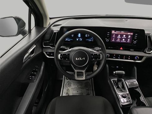 Certified 2025 Kia Sportage LX AWD/4WD image 12