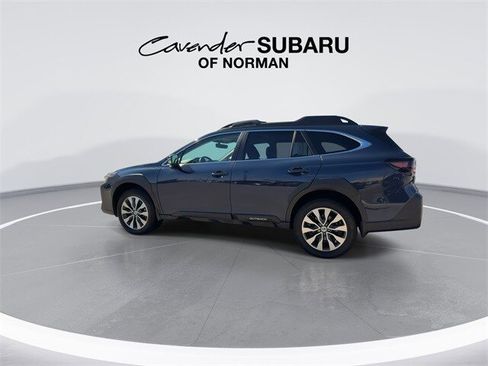Used 2025 Subaru Outback Limited image 6