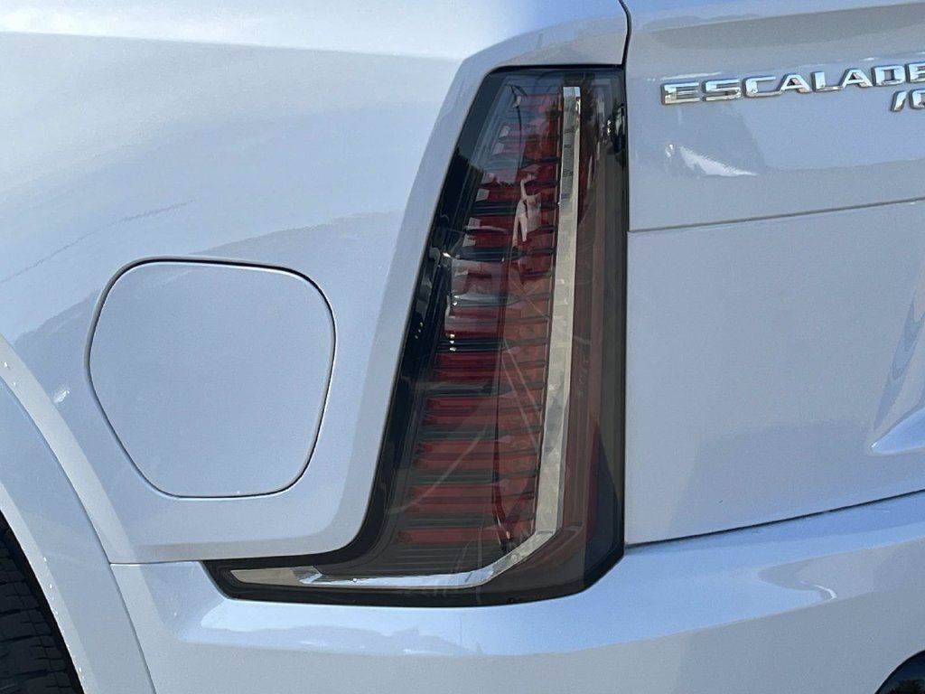 Certified 2026 Cadillac Escalade IQ Sport 2 AWD/4WD image 10