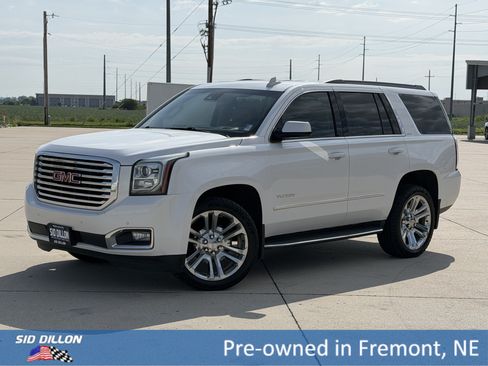 Used 2017 GMC Yukon SLT w/ Premium Edition AWD/4WD image 1