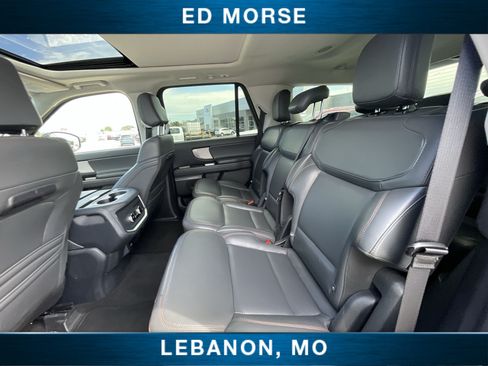 Used 2025 Ford Expedition Active AWD/4WD image 23