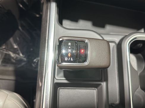 Used 2022 Chevrolet Silverado 1500 LTZ w/ LTZ Premium Package image 15