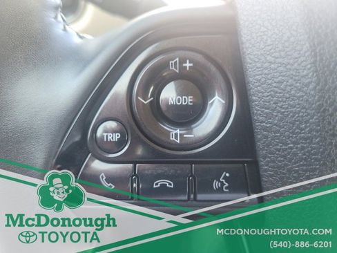 Certified 2022 Toyota Prius LE image 33