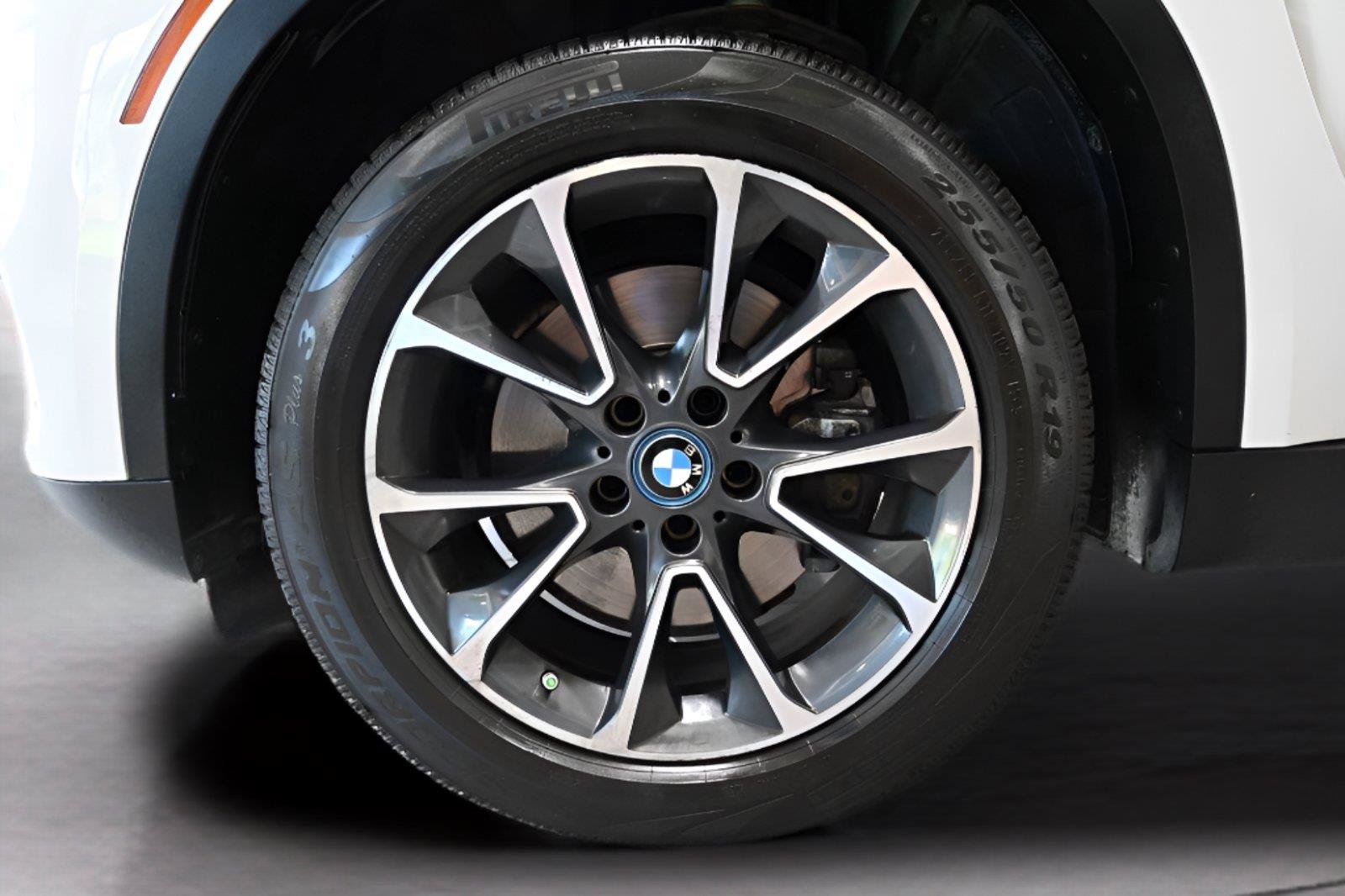 Used 2018 BMW X5 xDrive40e AWD/4WD image 33