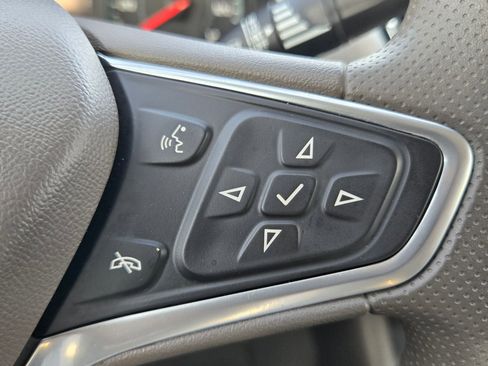 Used 2022 Chevrolet Malibu LT image 25