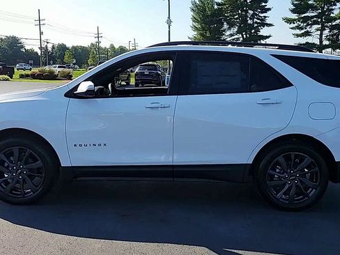Certified 2024 Chevrolet Equinox RS w/ RS Leather Package AWD/4WD image 5