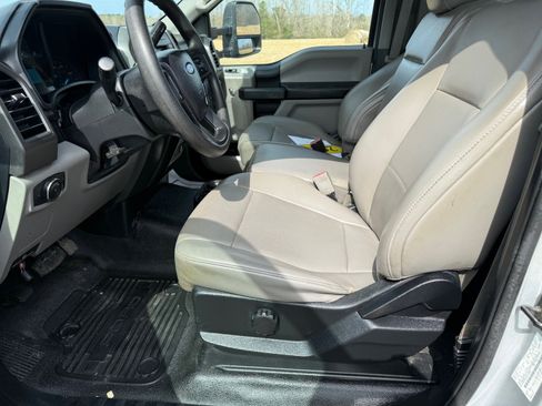 Used 2019 Ford F250 XL w/ XL Value Package image 10