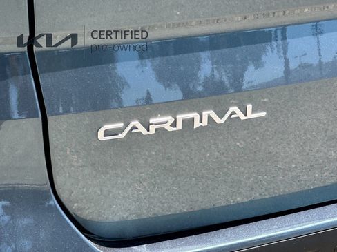 Certified 2024 Kia Carnival EX FWD image 29