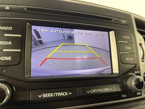 Used 2019 Kia Sportage LX AWD/4WD image 18