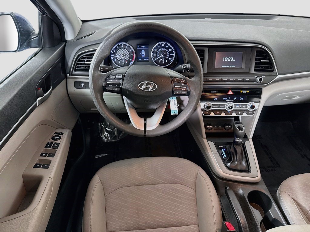 Used 2020 Hyundai Elantra SE FWD image 16