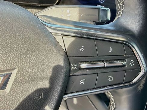 Used 2025 Chevrolet Traverse LT FWD image 38