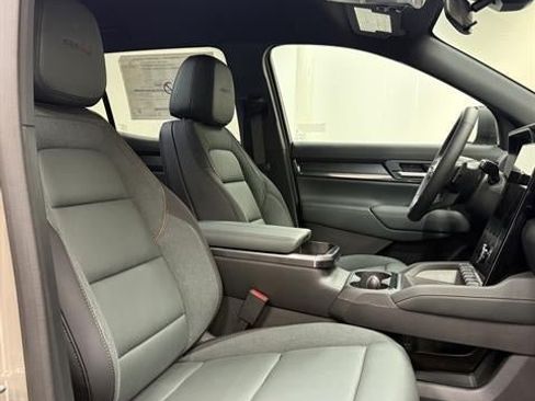 New 2026 GMC Terrain AT4 w/ Convenience Package III AWD/4WD image 14