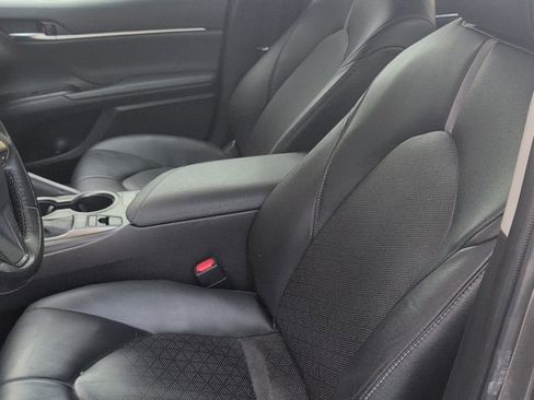 Used 2023 Toyota Camry XSE image 2