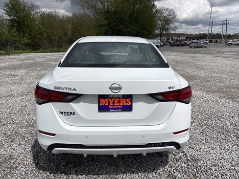 Used 2024 Nissan Sentra SV FWD image 6