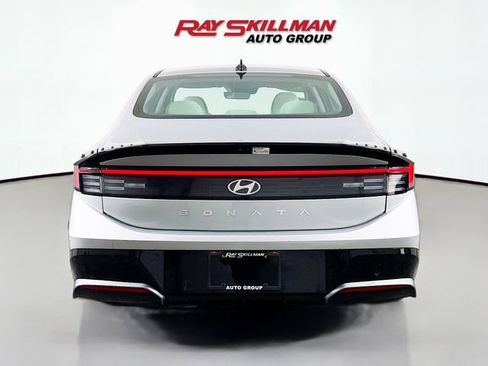 Used 2025 Hyundai Sonata SEL FWD image 6