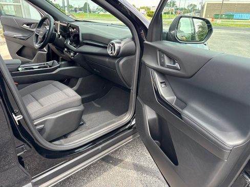 Used 2025 Chevrolet Equinox LT AWD/4WD image 28