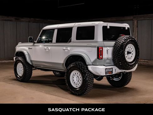 Used 2023 Ford Bronco Heritage Edition AWD/4WD image 7