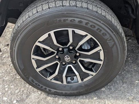 Used 2023 Toyota Tacoma TRD Sport image 10