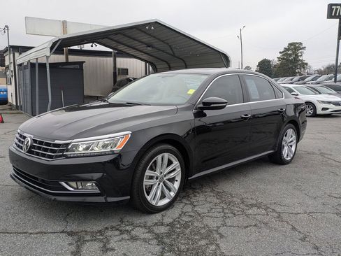 Used 2018 Volkswagen Passat 2.0T SE image 8