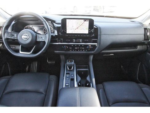 Certified 2025 Nissan Pathfinder SL w/ SL Premium Package FWD image 12