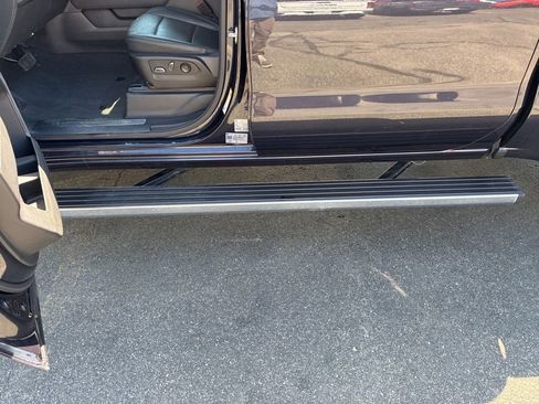 Used 2022 GMC Sierra 1500 Denali AWD/4WD image 16