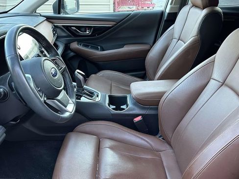 Used 2022 Subaru Outback Touring image 9