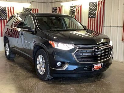 Used 2021 Chevrolet Traverse LT