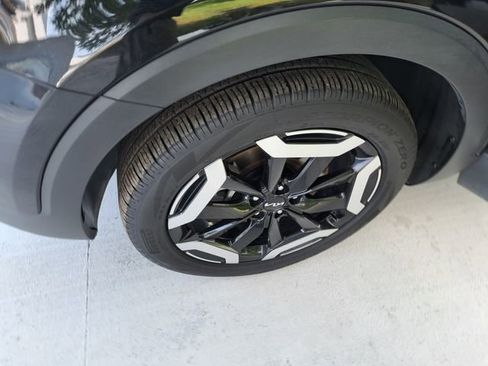 Used 2025 Kia Telluride S AWD/4WD image 28