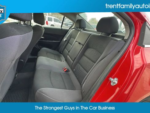 Used 2016 Chevrolet Cruze LT image 39