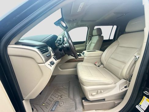 Used 2018 GMC Yukon XL Denali w/ Open Road Package RWD image 22
