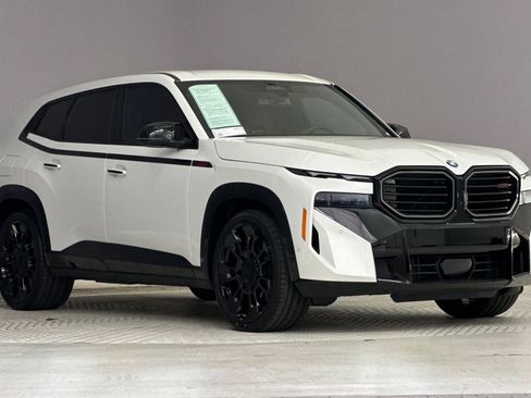 Certified 2025 BMW XM Label Red AWD/4WD image 6
