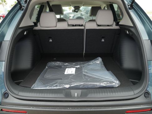 New 2027 Honda HR-V LX image 8