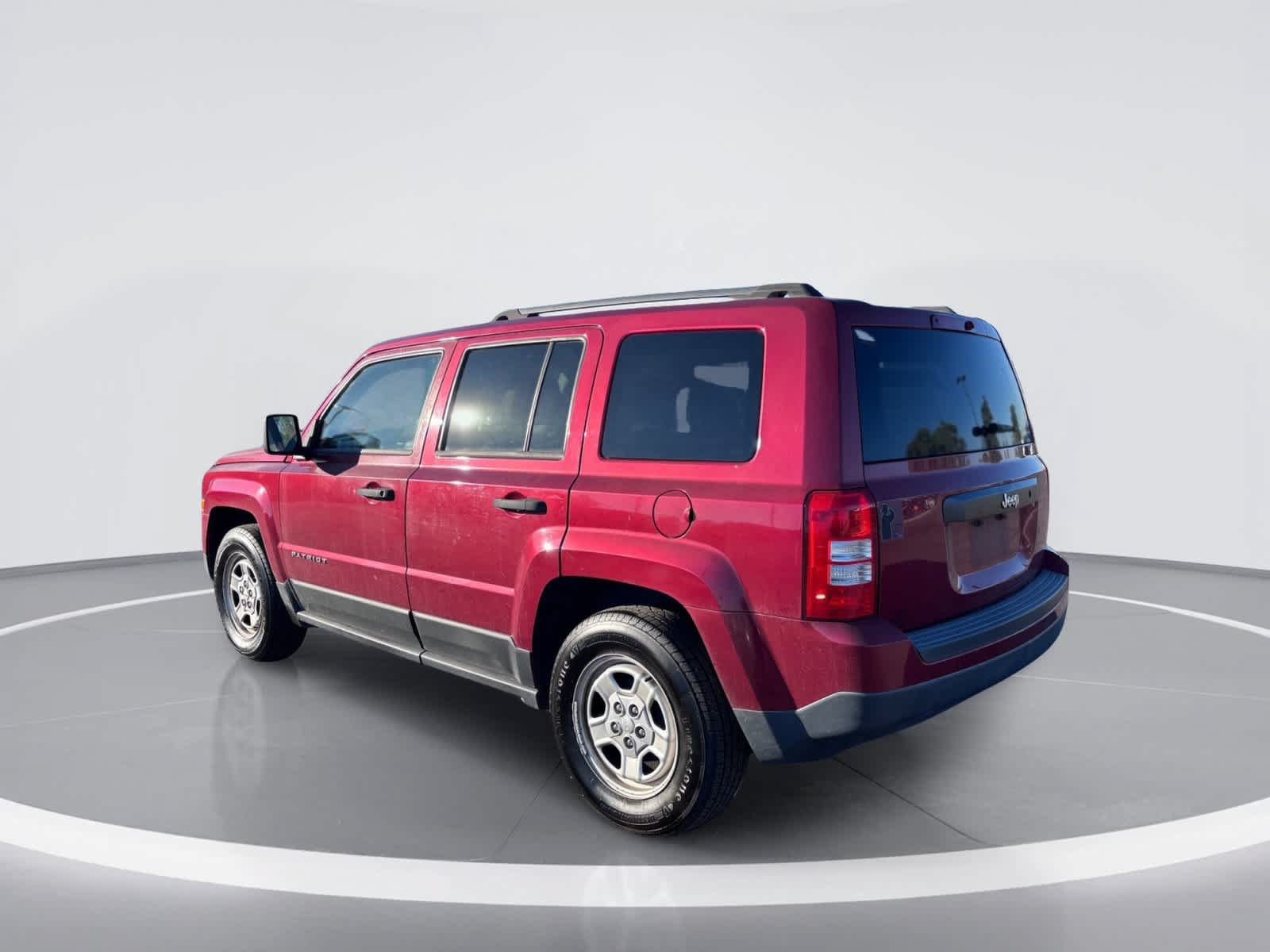 Used 2015 Jeep Patriot Sport FWD image 4