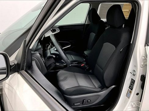 Used 2023 Kia Soul S FWD image 30