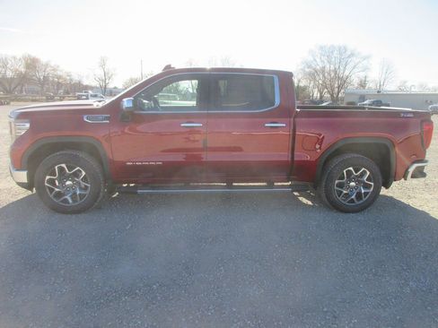 New 2026 GMC Sierra 1500 SLT w/ SLT Premium Plus Package image 10