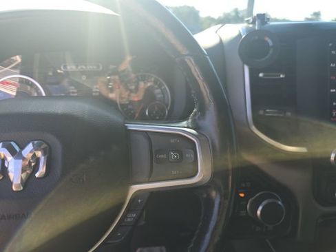 Used 2019 RAM 1500 Big Horn AWD/4WD image 16