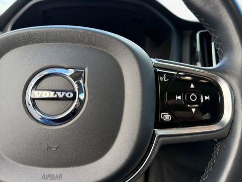 Used 2023 Volvo XC60 B6 Ultimate w/ Protection Package Premier image 26