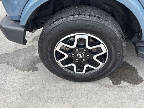 Used 2023 Ford Bronco Outer Banks AWD/4WD image 11