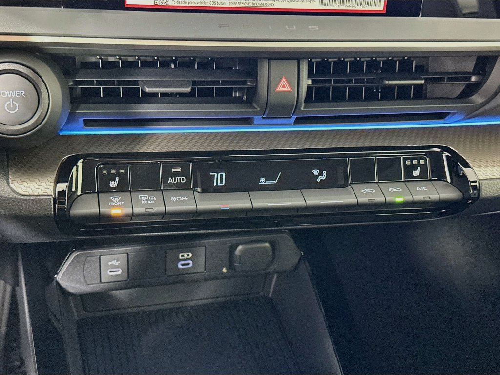 Used 2026 Toyota Prius XLE FWD image 16