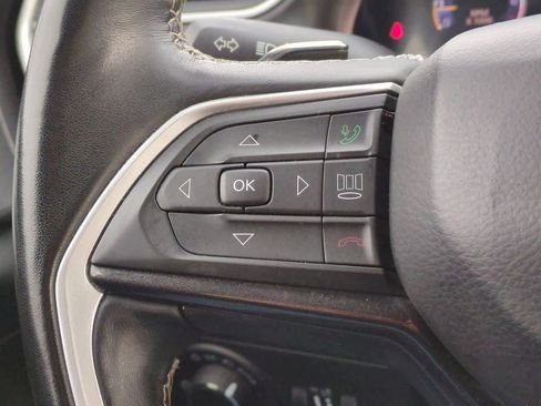 Used 2021 Jeep Grand Cherokee L Laredo image 22