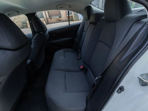 Used 2022 Toyota Corolla LE FWD image 25