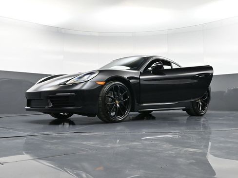 New 2025 Porsche 718 Cayman image 39