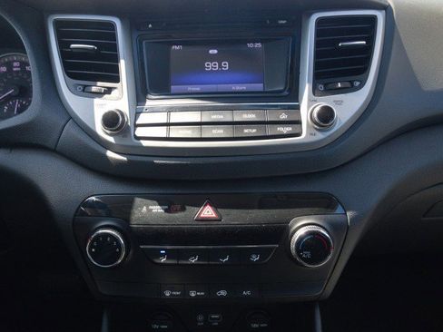 Used 2017 Hyundai Tucson SE AWD/4WD image 20
