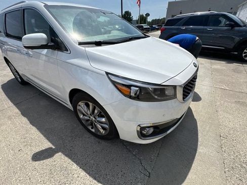 Used 2018 Kia Sedona SX Limited FWD image 25
