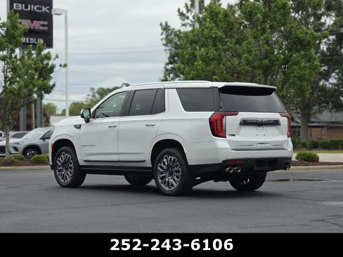 Used 2023 GMC Yukon Denali Ultimate AWD/4WD image 5