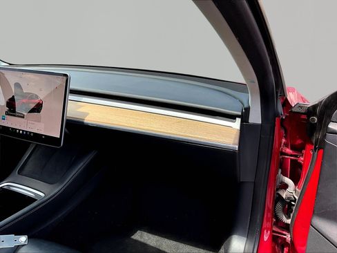 Used 2022 Tesla Model 3 Standard Range RWD image 25