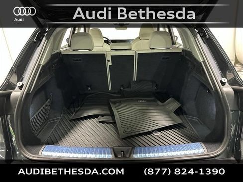 Certified 2025 Audi Q5 Prestige AWD/4WD image 10